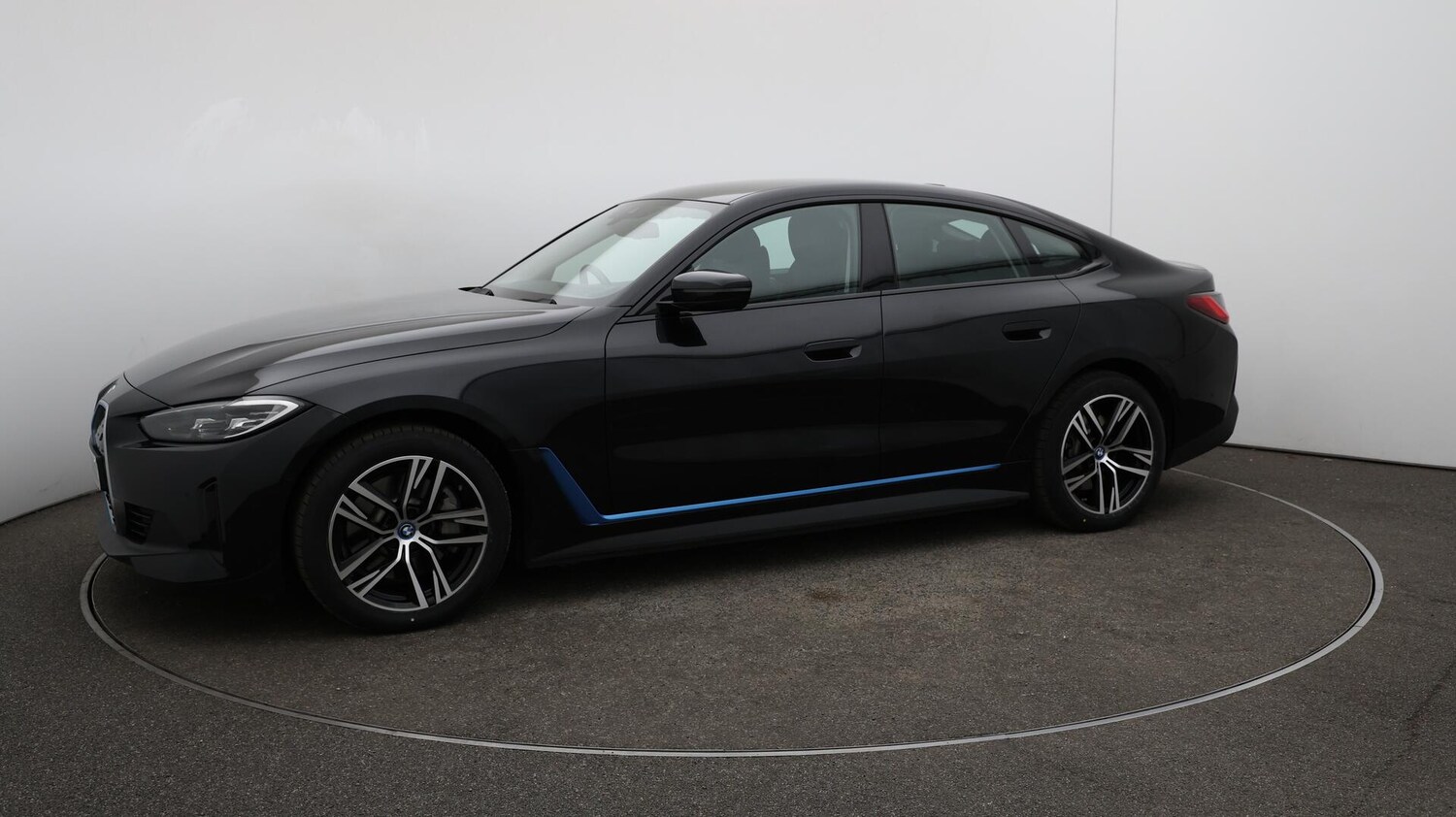 Used BMW i4 2022 for sale - 76084259: Photo 68