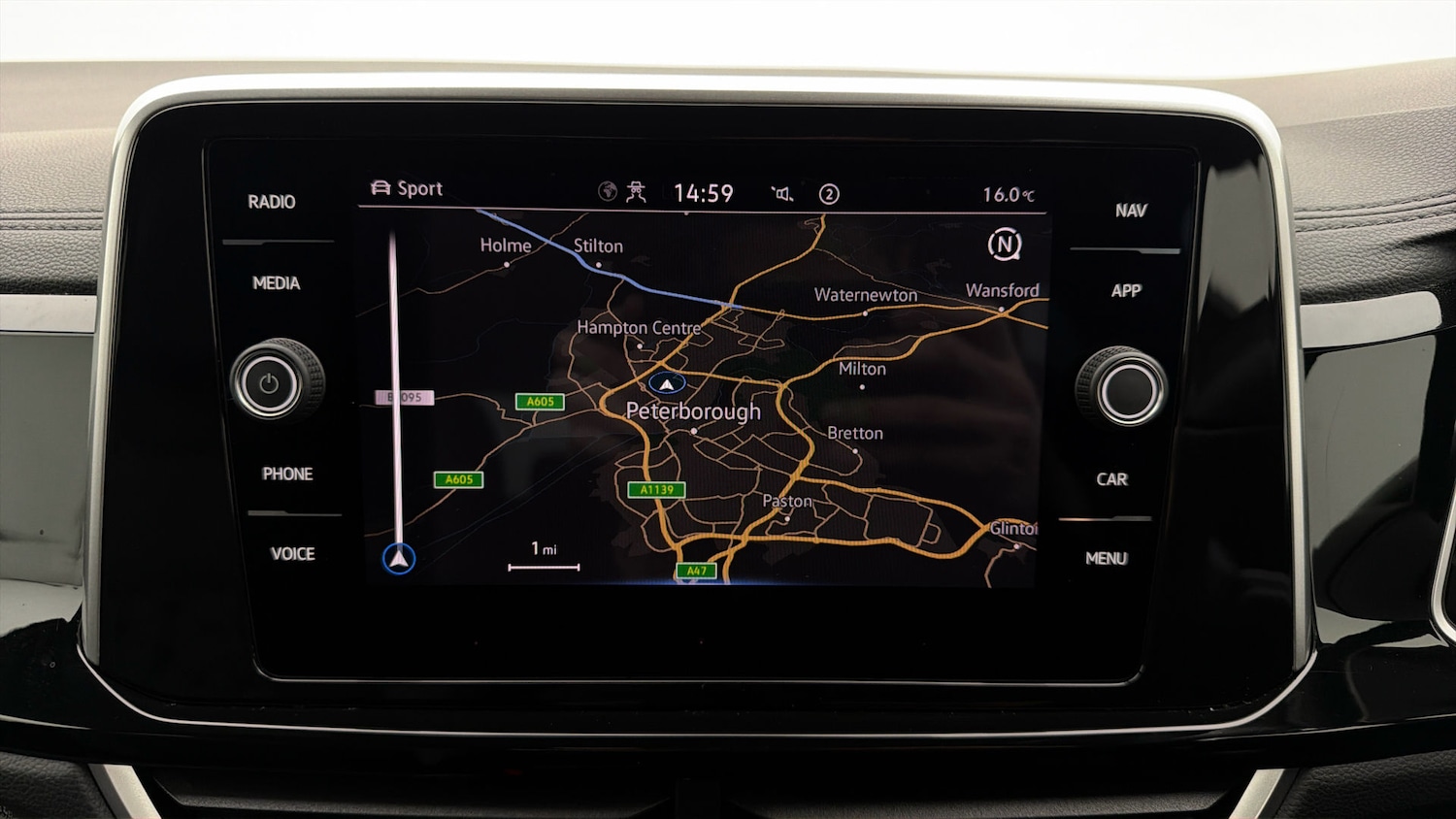 Used Volkswagen T-Roc 2022 for sale - 77932823: Photo 10