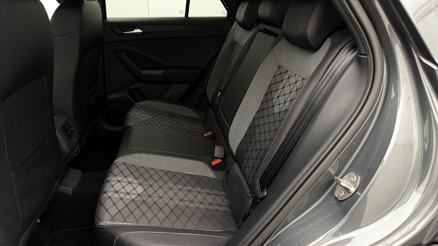 Used Volkswagen T-Roc 2022 for sale - 77932823: Photo 15