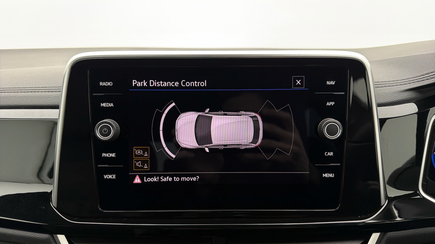 Used Volkswagen T-Roc 2022 for sale - 77932823: Photo 24