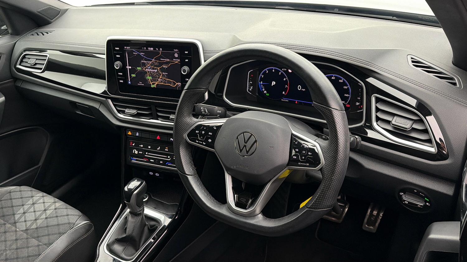 Used Volkswagen T-Roc 2022 for sale - 77932823: Photo 9