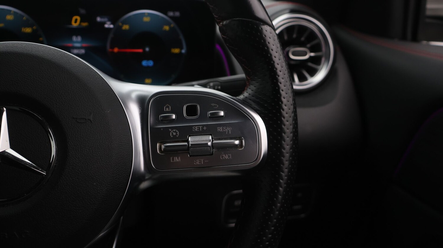 Used Mercedes-Benz EQB 2023 for sale - 77931399: Photo 29