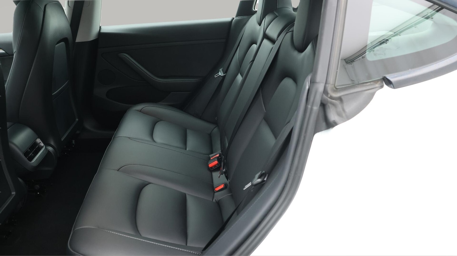 Used Tesla Model 3 2021 for sale - 76743069: Photo 17