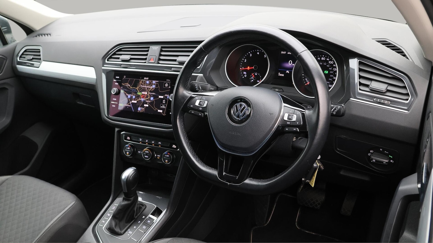 Used Volkswagen Tiguan 2019 for sale - 76498650: Photo 10