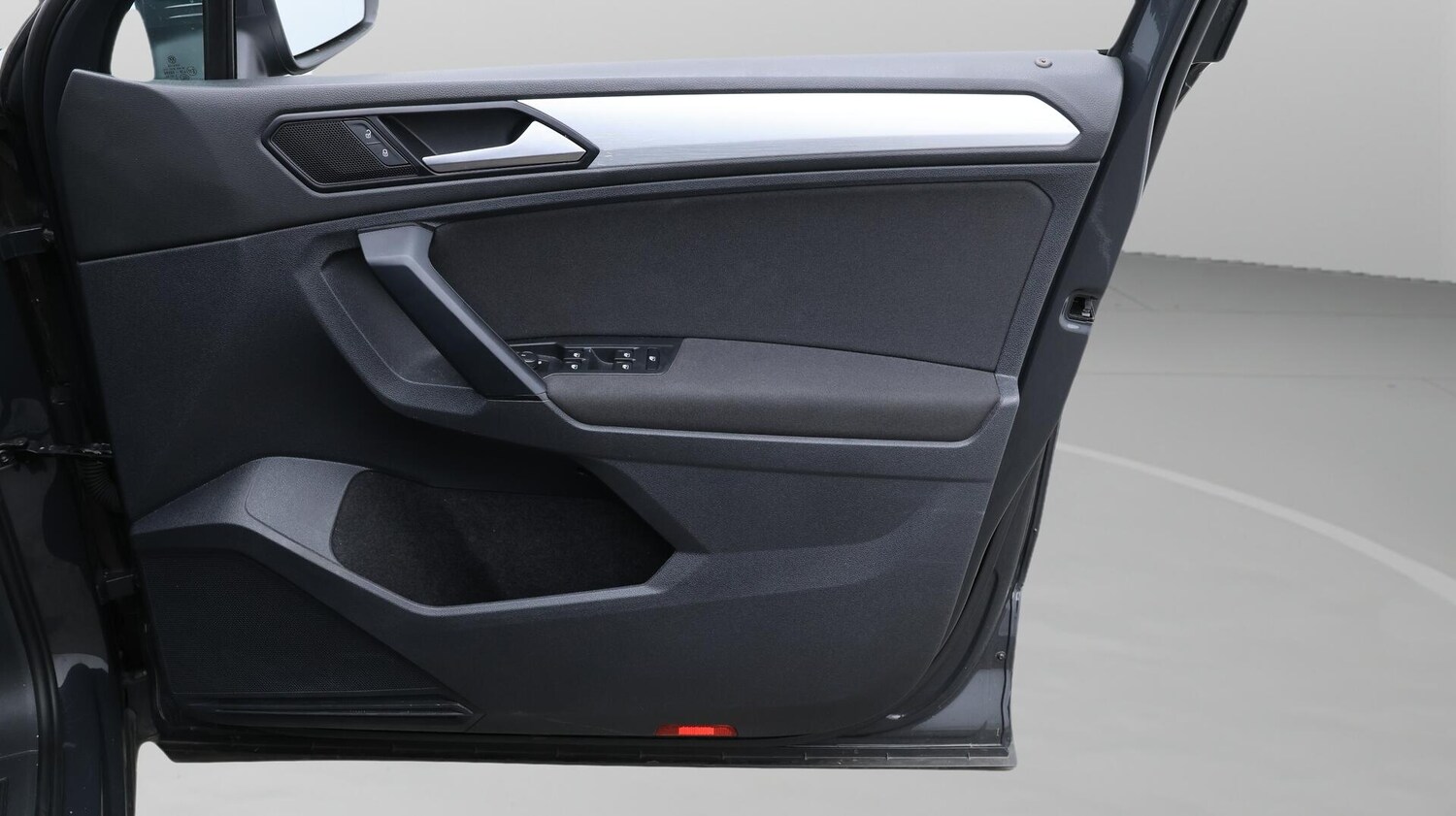 Used Volkswagen Tiguan 2019 for sale - 76498650: Photo 16