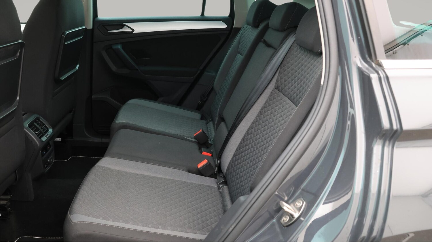 Used Volkswagen Tiguan 2019 for sale - 76498650: Photo 17