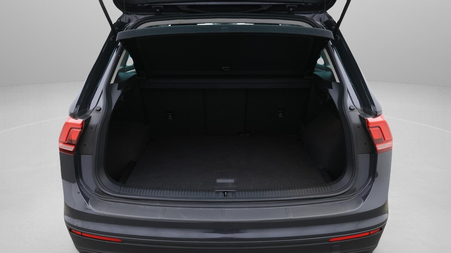 Used Volkswagen Tiguan 2019 for sale - 76498650: Photo 18