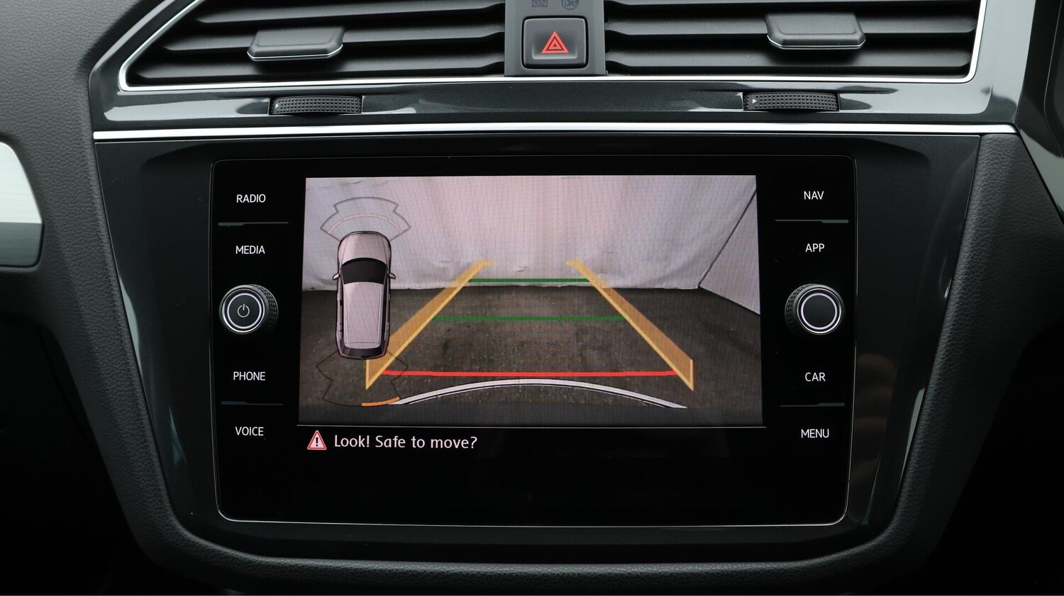 Used Volkswagen Tiguan 2019 for sale - 76498650: Photo 27