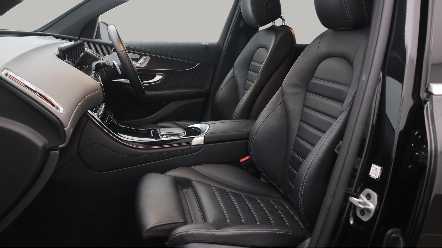 Used Mercedes-Benz EQC 2022 for sale - 76550957: Photo 15