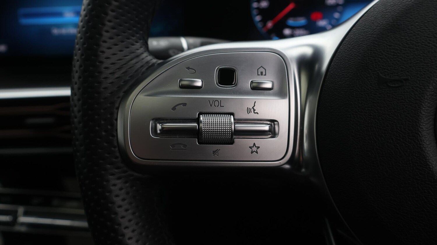 Used Mercedes-Benz EQC 2022 for sale - 76550957: Photo 25