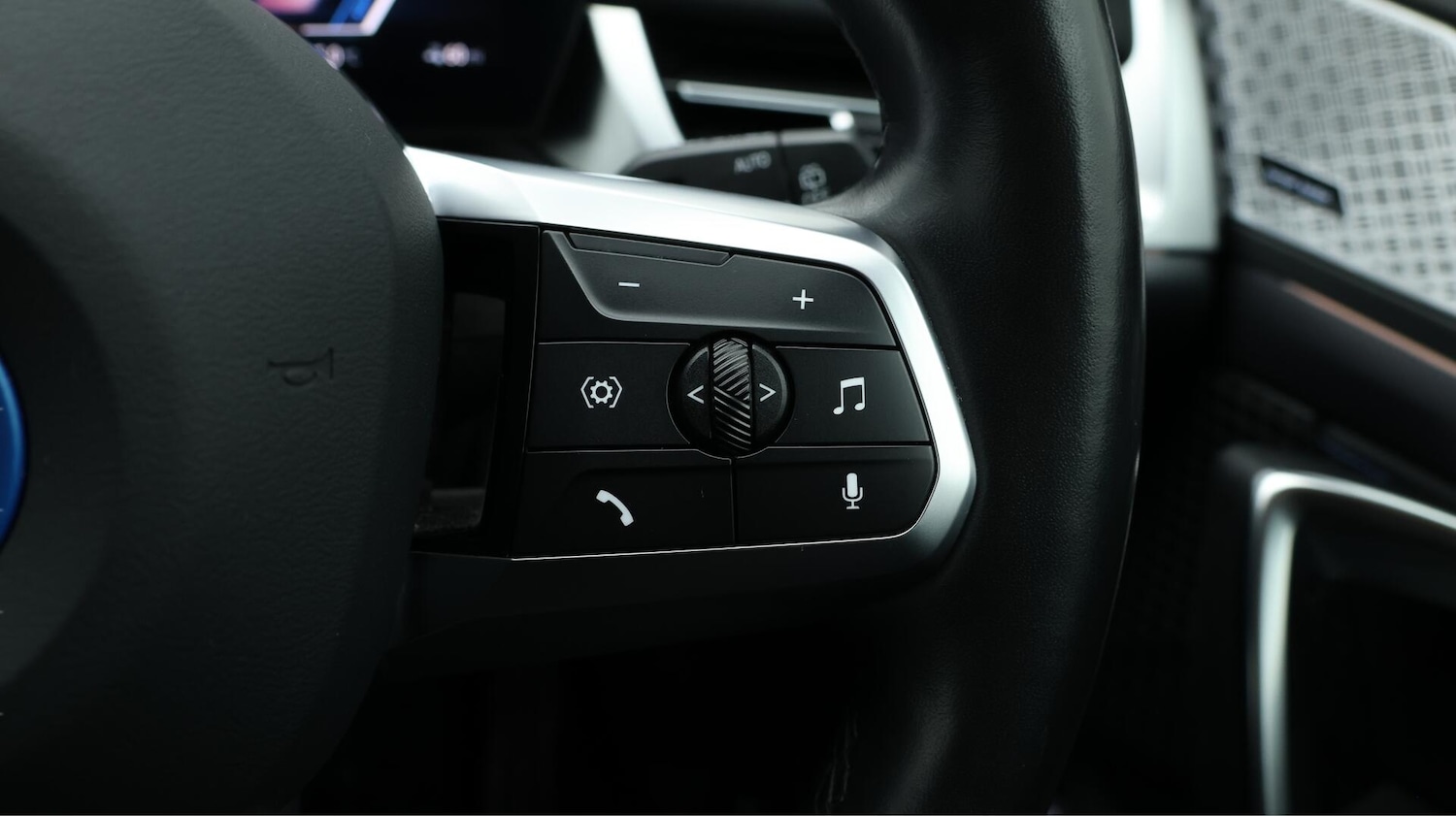 Used BMW iX1 2023 for sale - 76781227: Photo 27