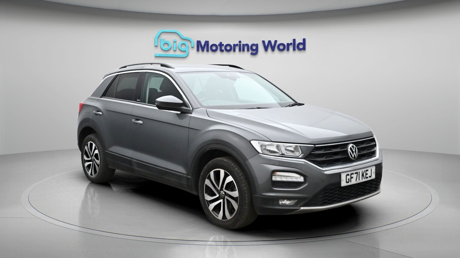 Used Volkswagen T-Roc 2021 for sale - 77981710: Photo 1