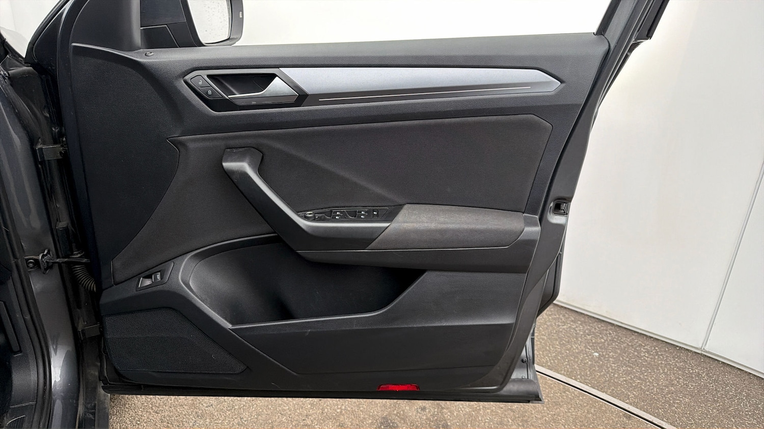 Used Volkswagen T-Roc 2021 for sale - 77981710: Photo 14