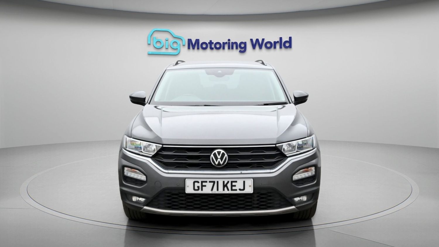 Used Volkswagen T-Roc 2021 for sale - 77981710: Photo 2