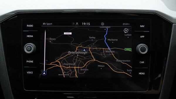 Used Volkswagen Passat 2022 for sale - 76151270: Photo 12
