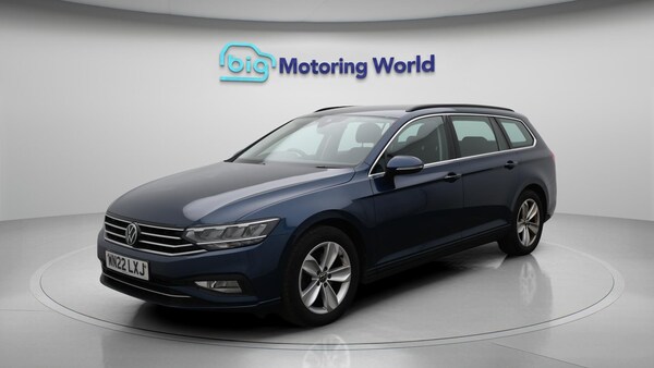 Used Volkswagen Passat 2022 for sale - 76151270: Photo 4