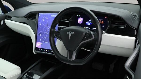 Used Tesla Model X 2020 for sale - 76215329: Photo 10