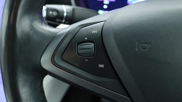 Used Tesla Model X 2020 for sale - 76215329: Photo 27
