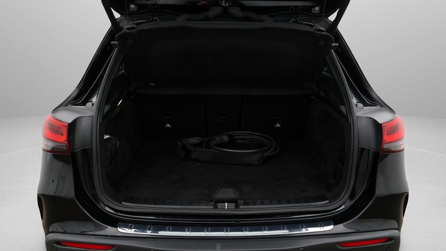 Used Mercedes-Benz EQA 2023 for sale - 77931471: Photo 17