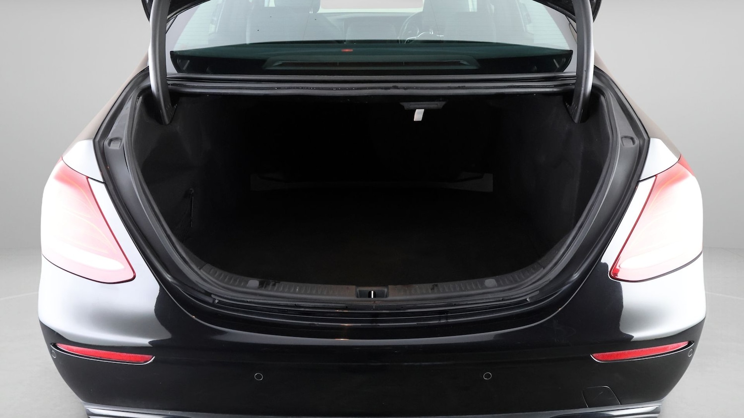 Used Mercedes-Benz E Class 2019 for sale - 78098550: Photo 17