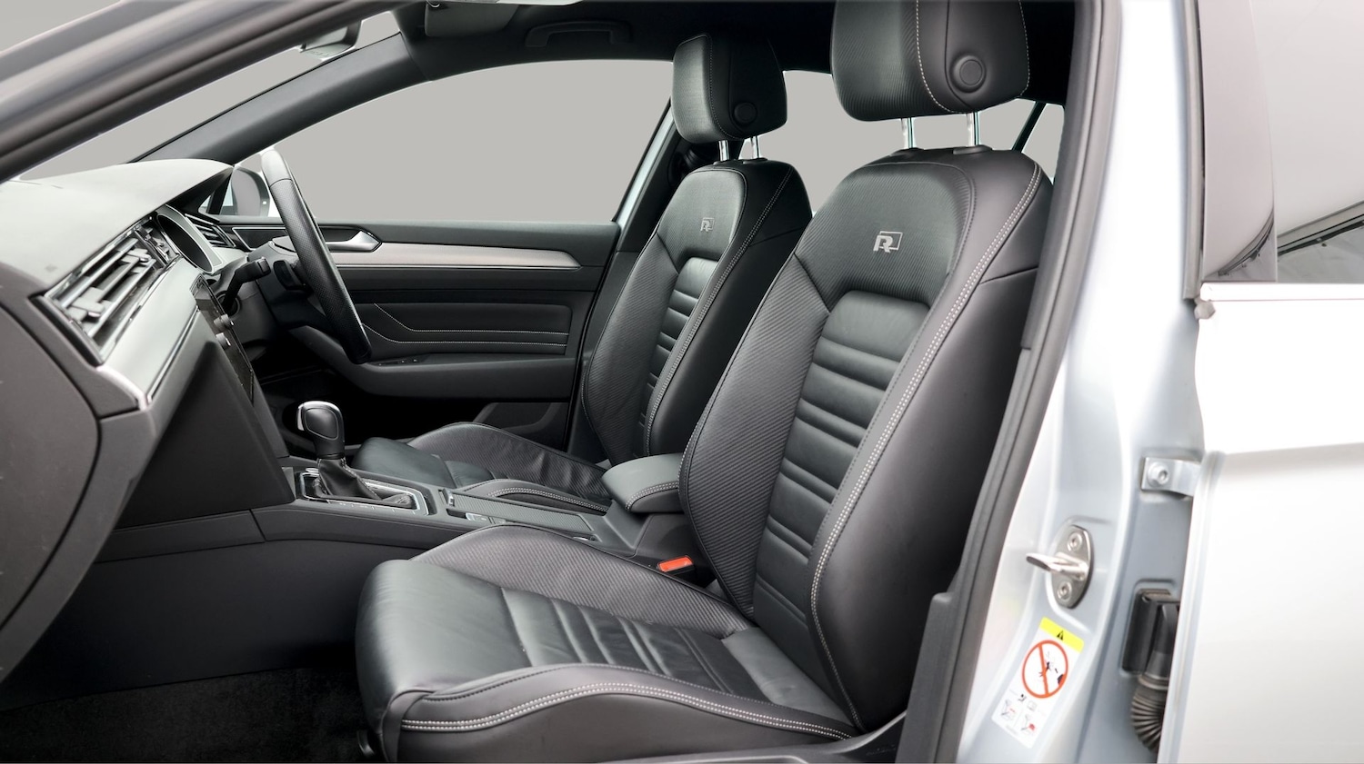 Used Volkswagen Passat 2023 for sale - 77213296: Photo 14