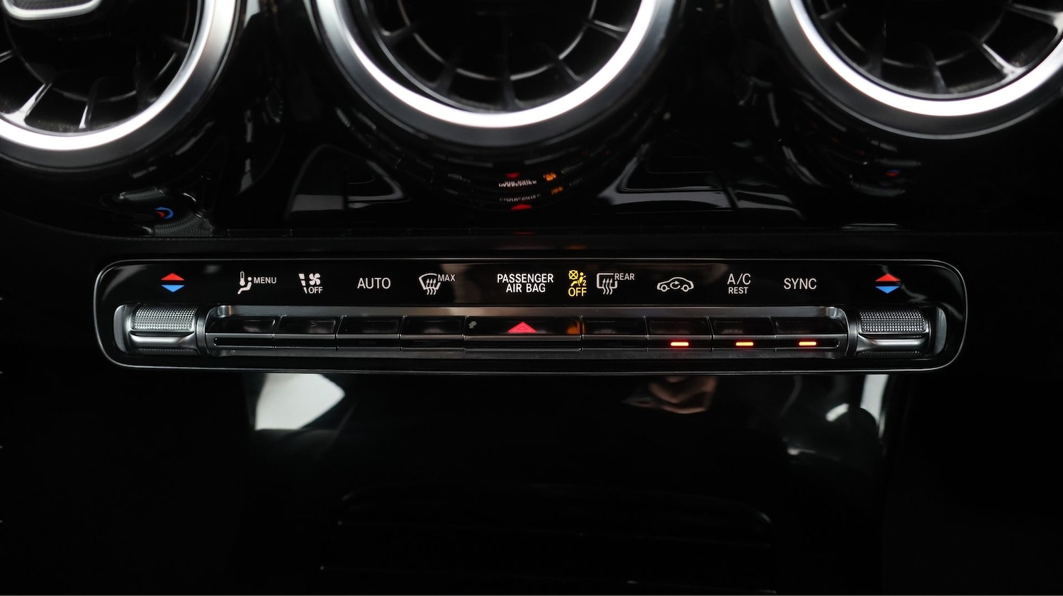 Used Mercedes-Benz A-Class 2020 for sale - 77774342: Photo 12