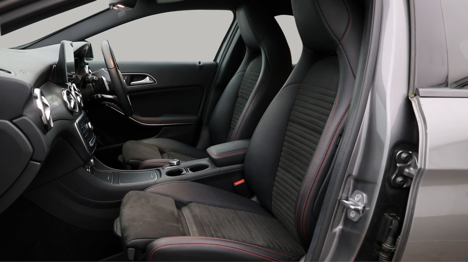 Used Mercedes-Benz GLA 2020 for sale - 77474710: Photo 14