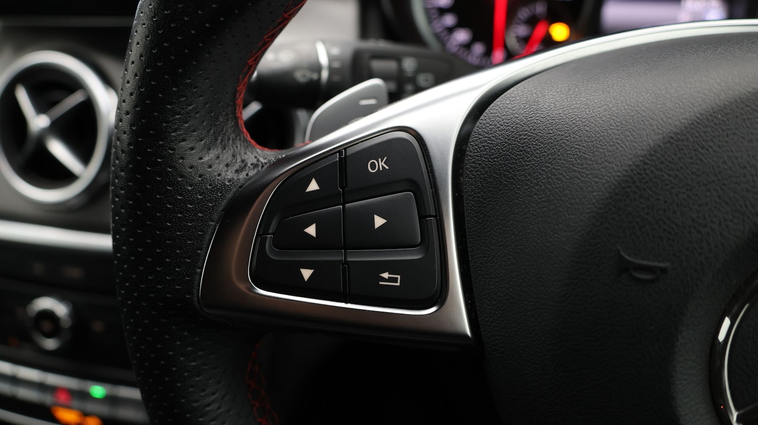 Used Mercedes-Benz GLA 2020 for sale - 77474710: Photo 21