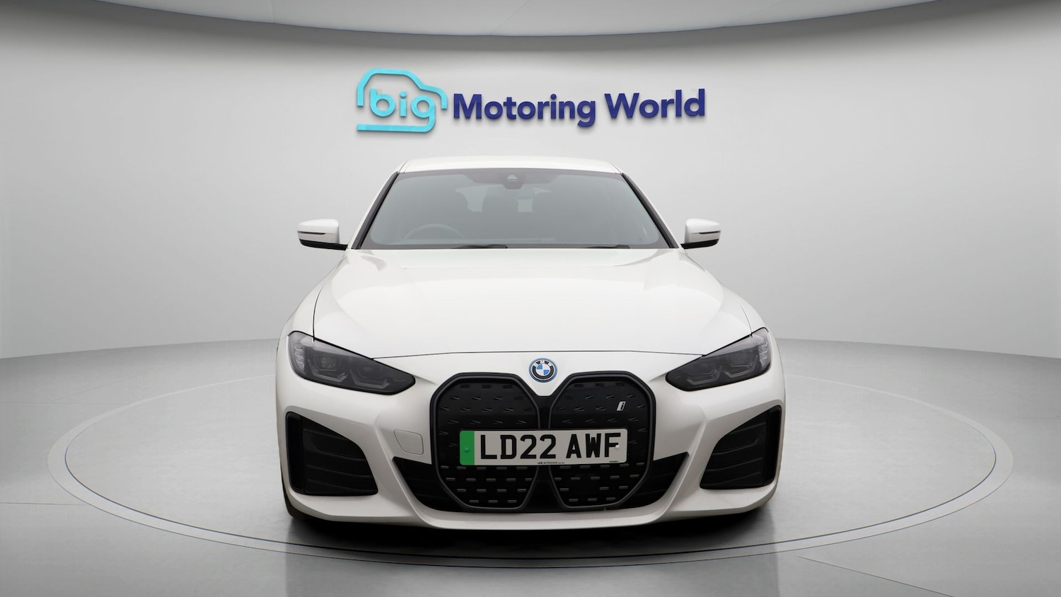 Used BMW i4 2022 for sale - 77116252: Photo 2