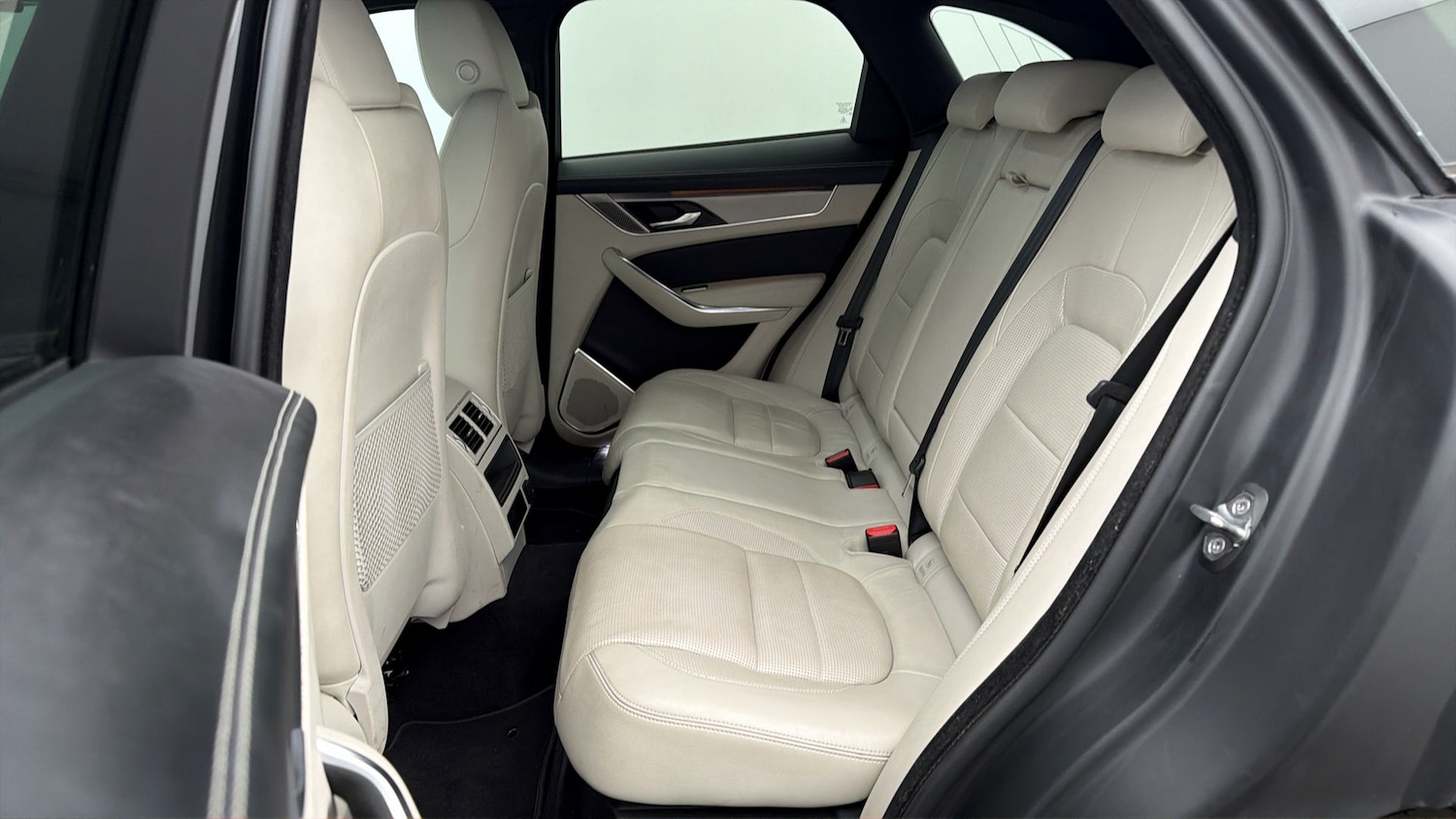 Used Jaguar F-Pace 2021 for sale - 77903404: Photo 15