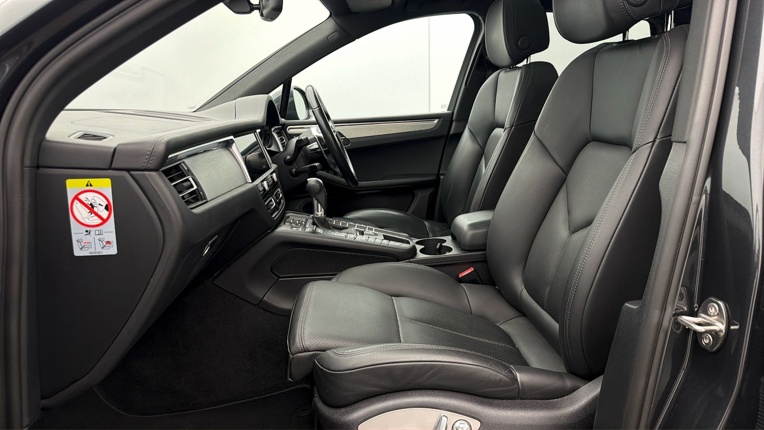 Used Porsche Macan 2020 for sale - 78010911: Photo 13