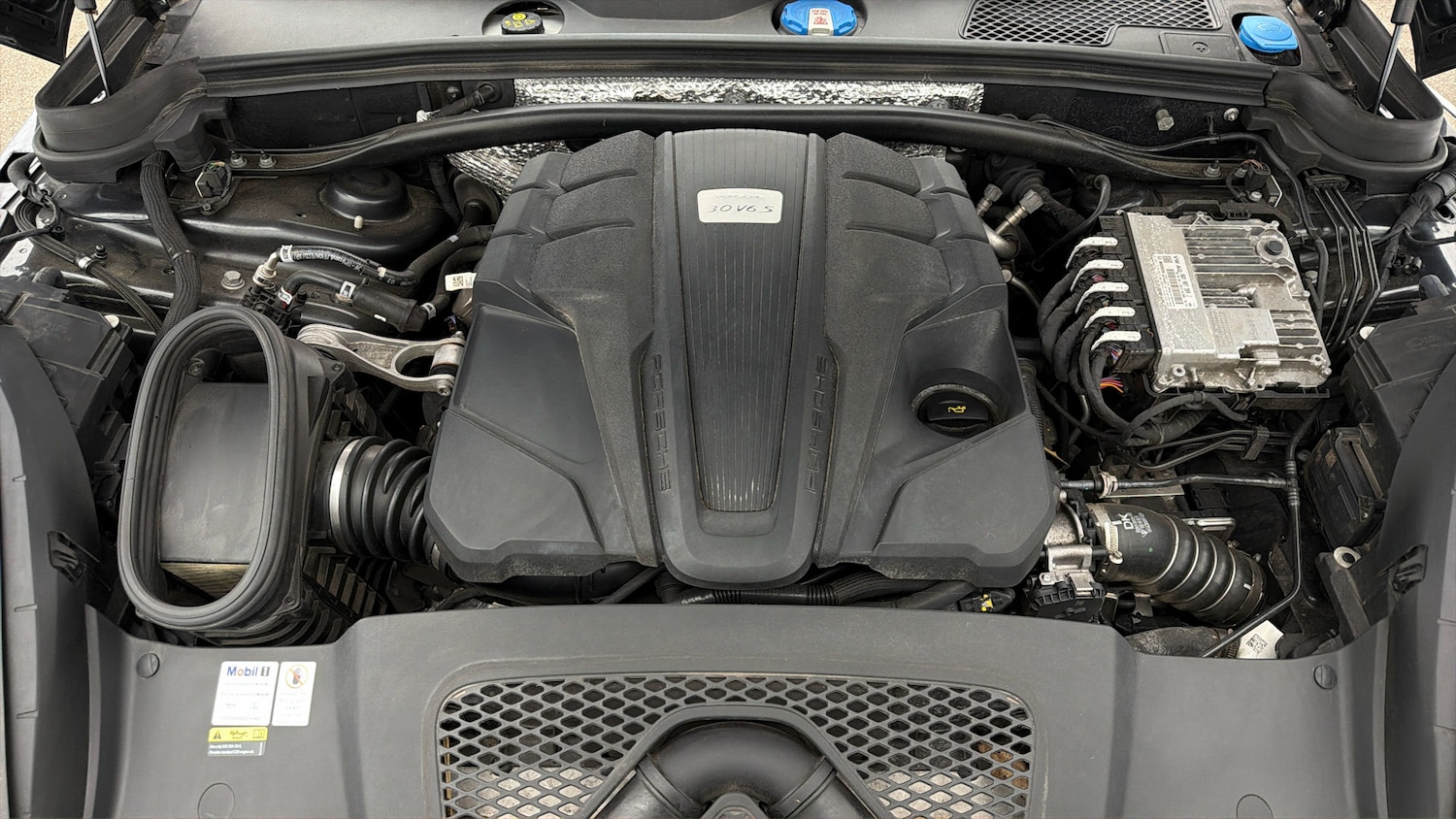 Used Porsche Macan 2020 for sale - 78010911: Photo 18