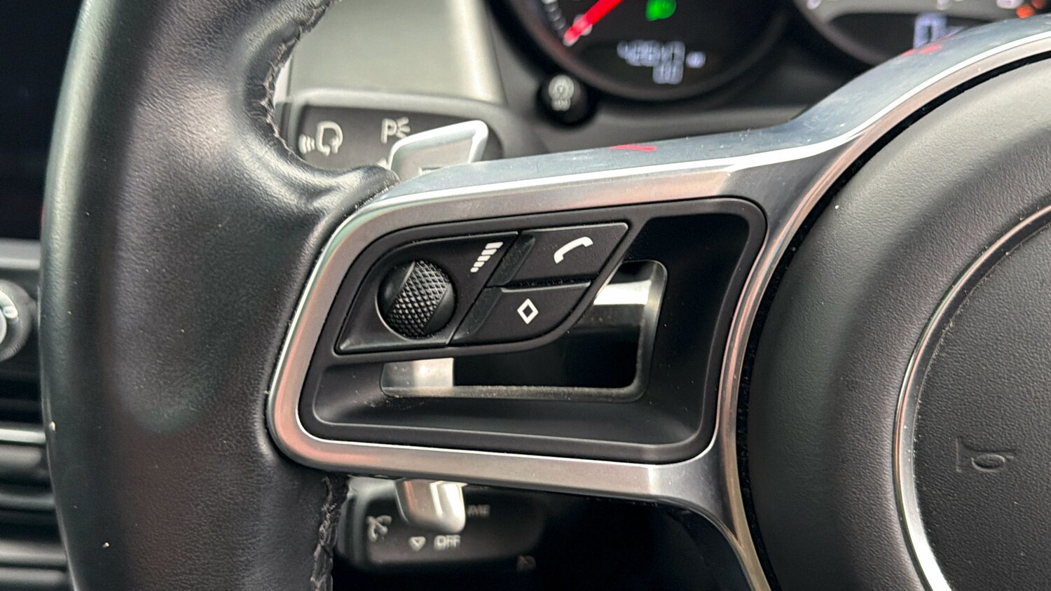 Used Porsche Macan 2020 for sale - 78010911: Photo 22