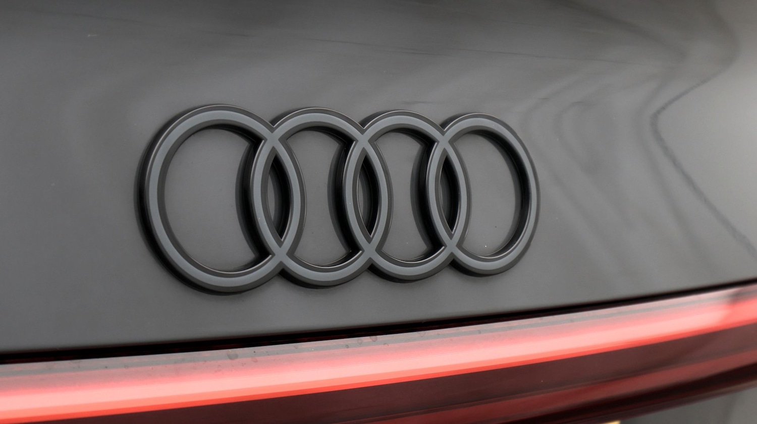 Used Audi Q8 e-tron 2023 for sale - 77570215: Photo 23