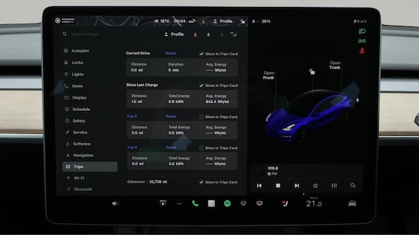 Used Tesla Model 3 2021 for sale - 76215702: Photo 11