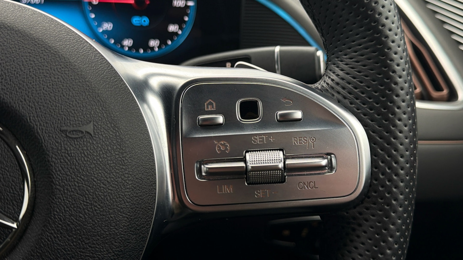 Used Mercedes-Benz EQC 2022 for sale - 78015012: Photo 24