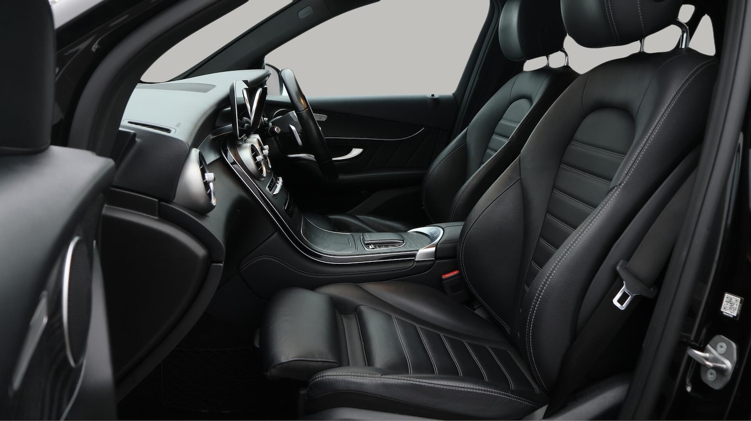 Used Mercedes-Benz GLC 2020 for sale - 76645092: Photo 15