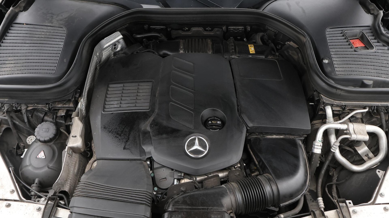 Used Mercedes-Benz GLC 2020 for sale - 76645092: Photo 20