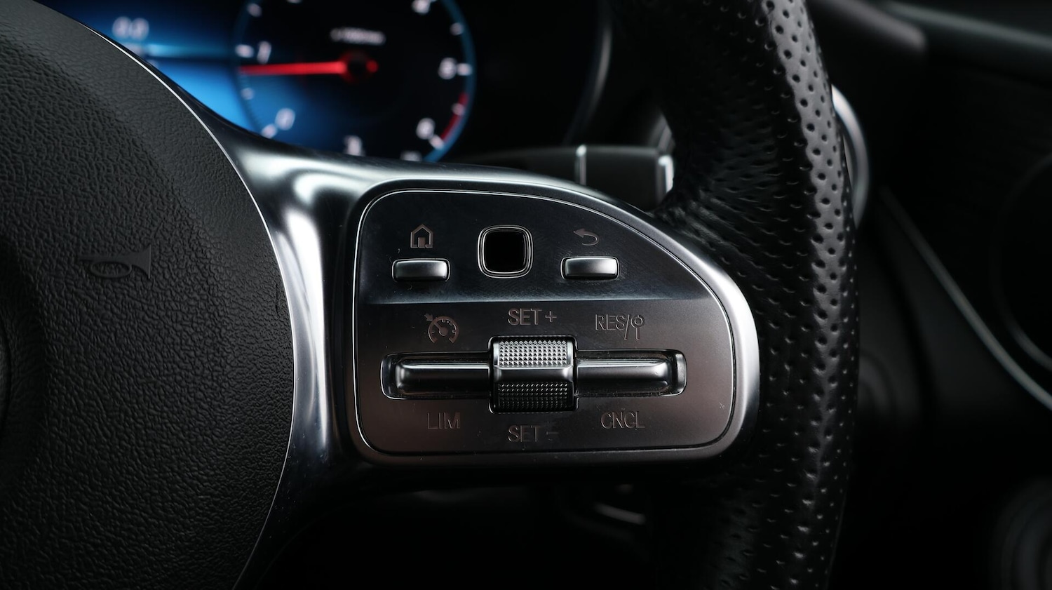 Used Mercedes-Benz GLC 2020 for sale - 76645092: Photo 27