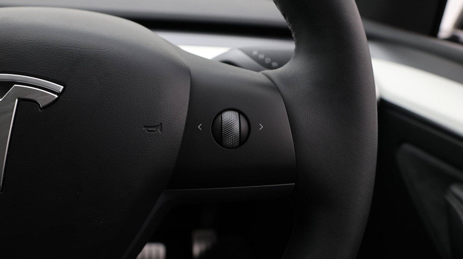 Used Tesla Model Y 2023 for sale - 76513433: Photo 25