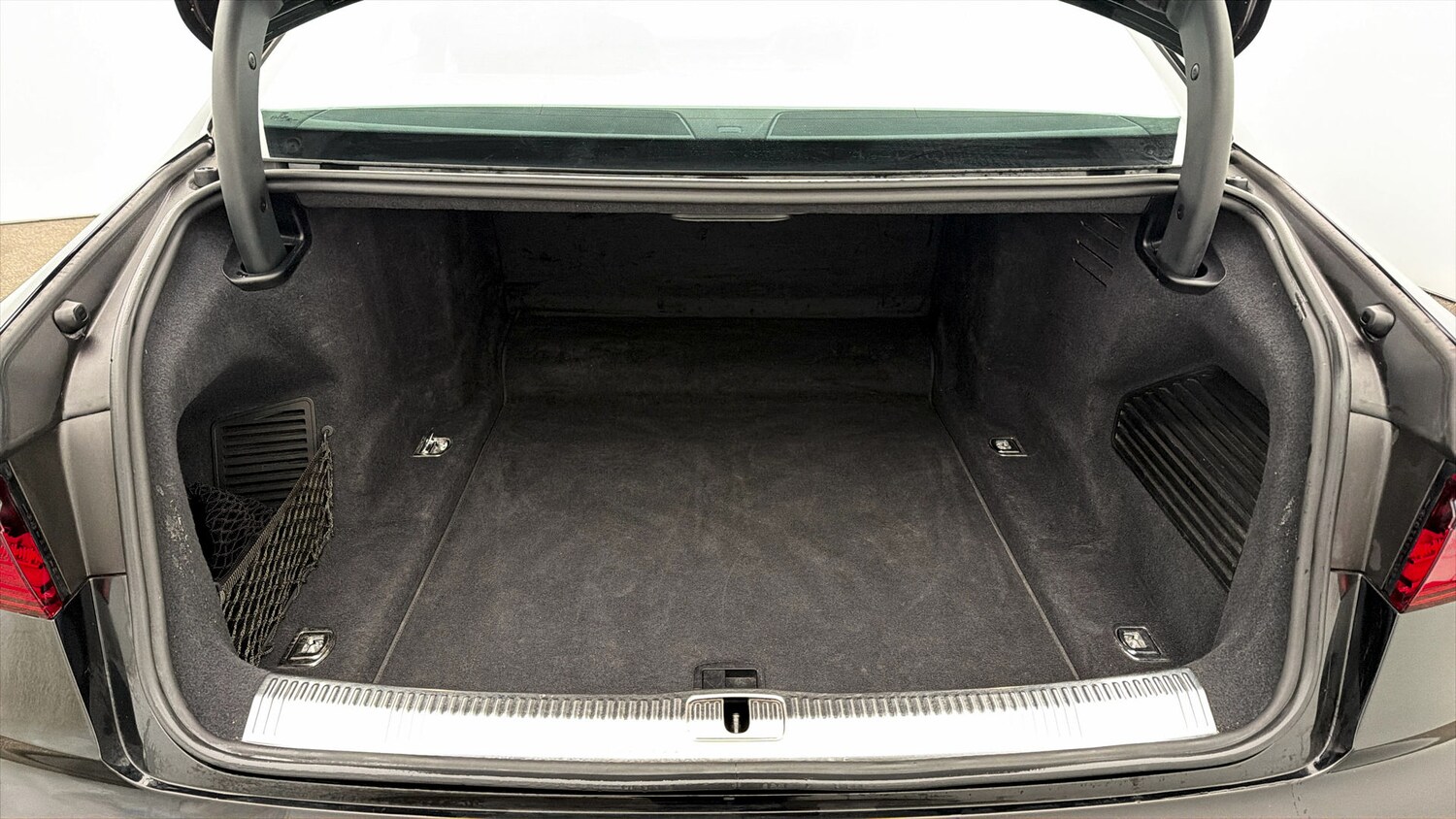 Used Audi A8 2019 for sale - 78149753: Photo 16