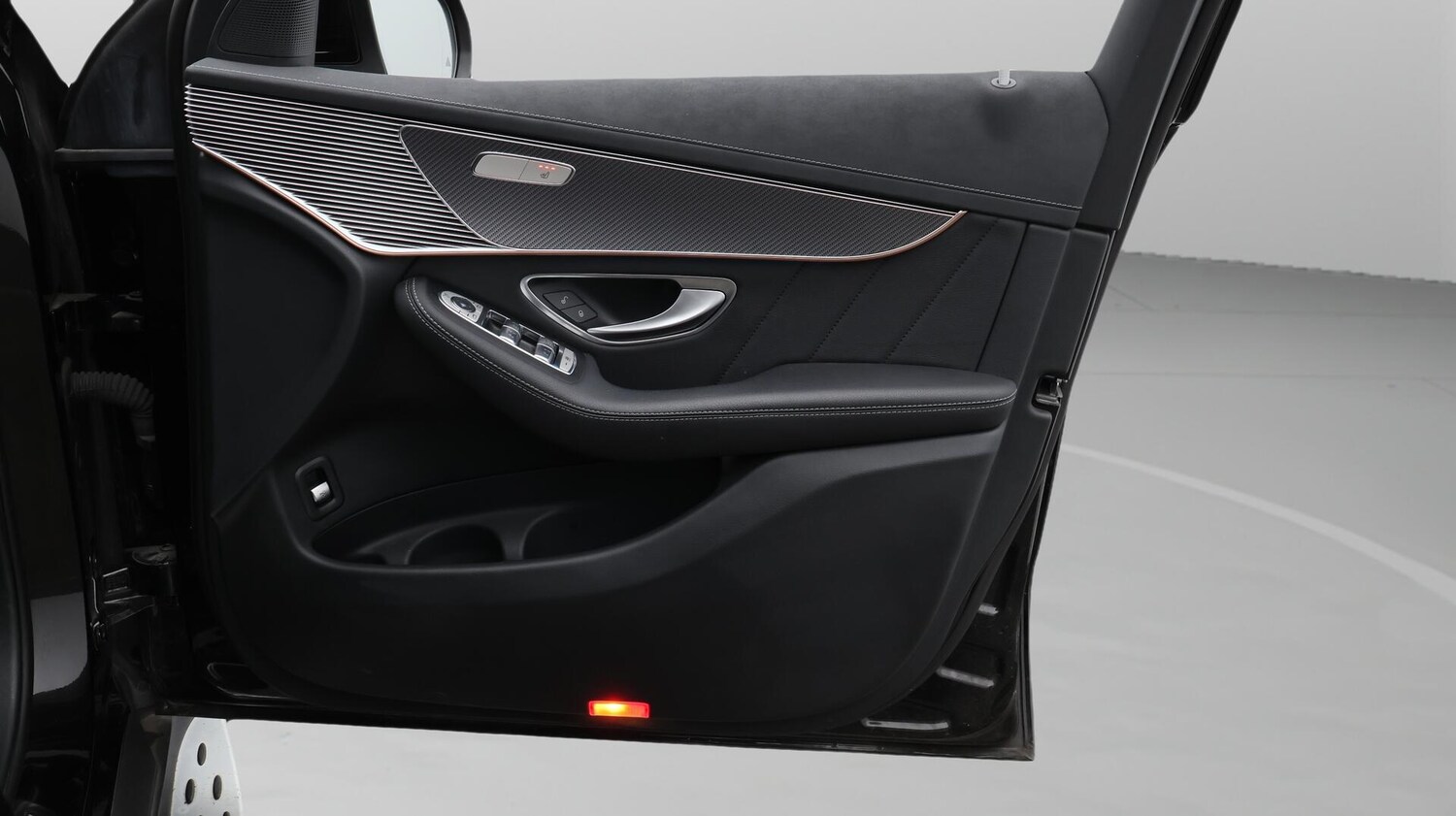 Used Mercedes-Benz EQC 2022 for sale - 76270617: Photo 16