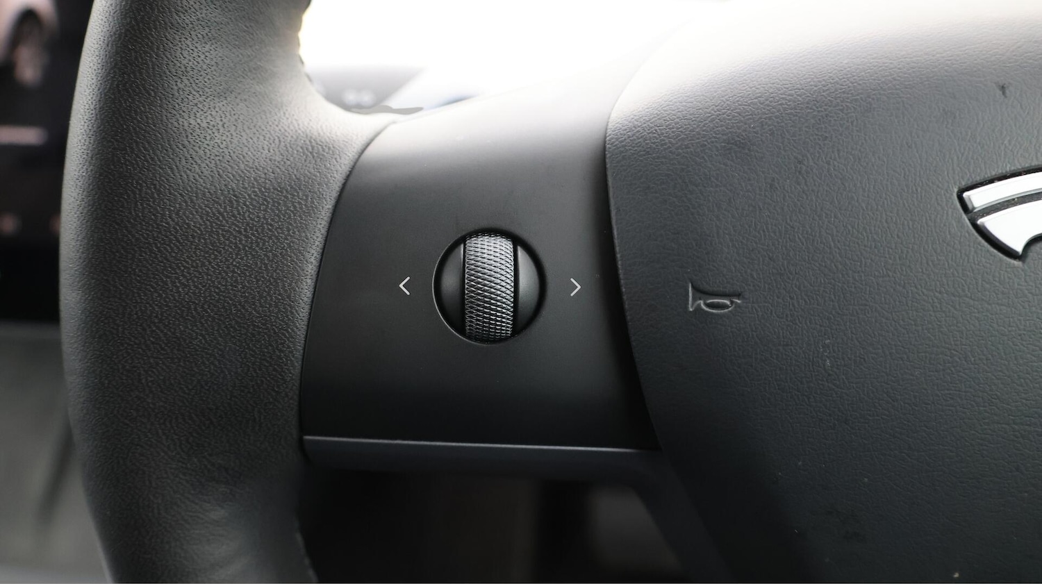 Used Tesla Model Y 2022 for sale - 76432641: Photo 25