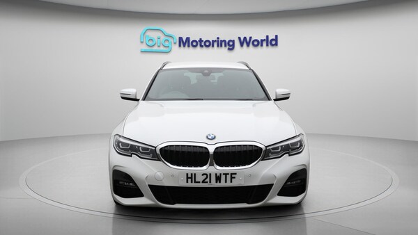 Used BMW 3 Series 2021 for sale - 76151360: Photo 3