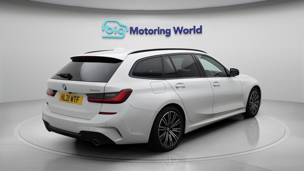 Used BMW 3 Series 2021 for sale - 76151360: Photo 8