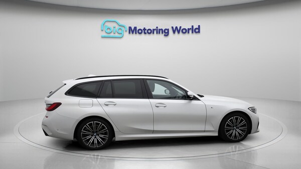 Used BMW 3 Series 2021 for sale - 76151360: Photo 9