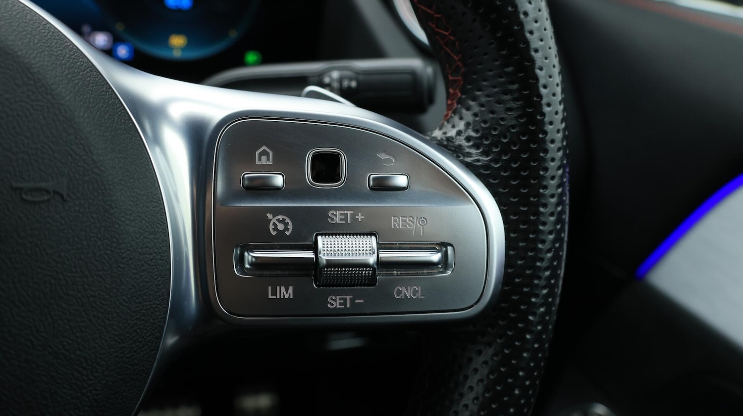 Used Mercedes-Benz EQA 2021 for sale - 76152855: Photo 26