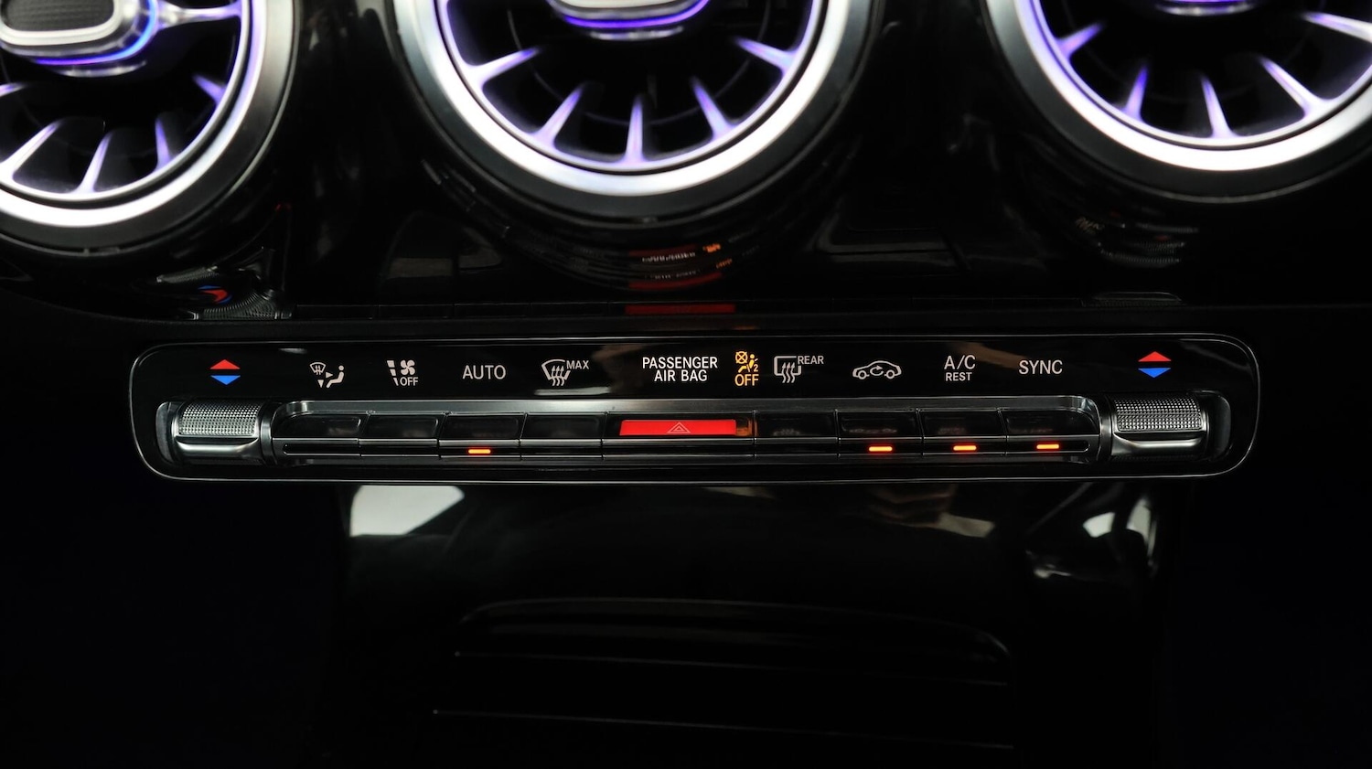 Used Mercedes-Benz A-Class 2018 for sale - 76371226: Photo 13