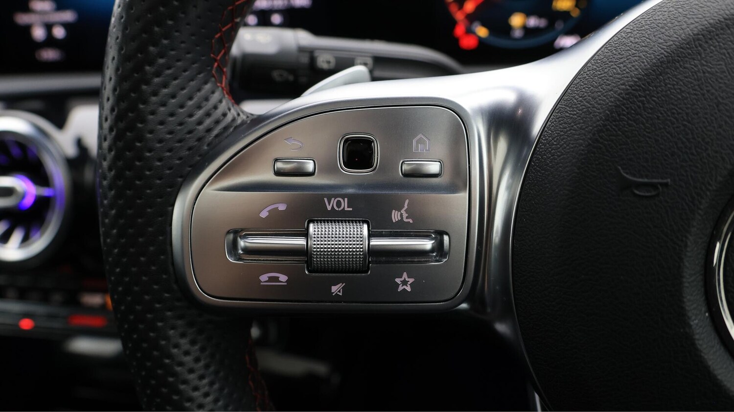 Used Mercedes-Benz A-Class 2018 for sale - 76371226: Photo 26