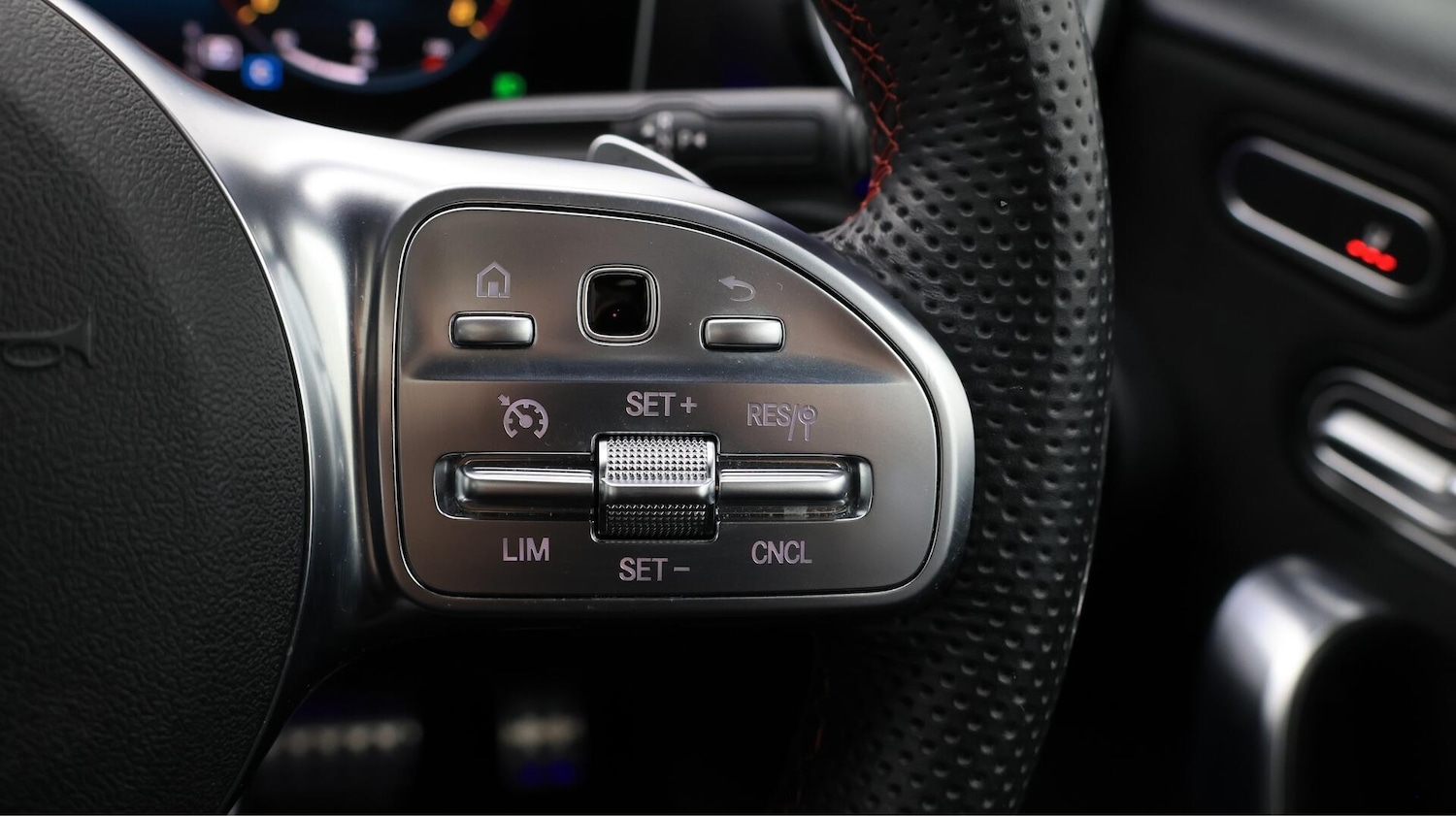 Used Mercedes-Benz A-Class 2018 for sale - 76371226: Photo 27